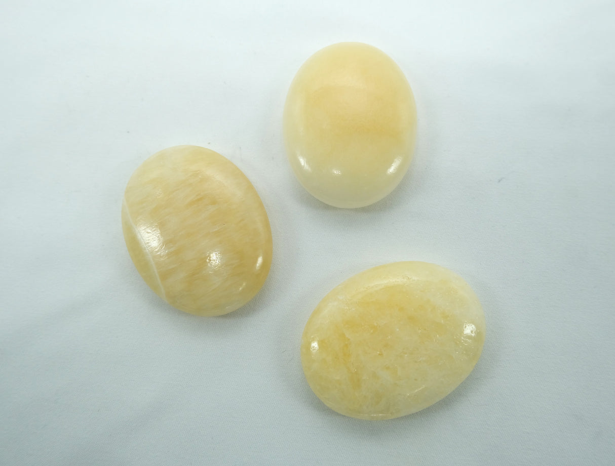 Various 45 mm Palm Stones