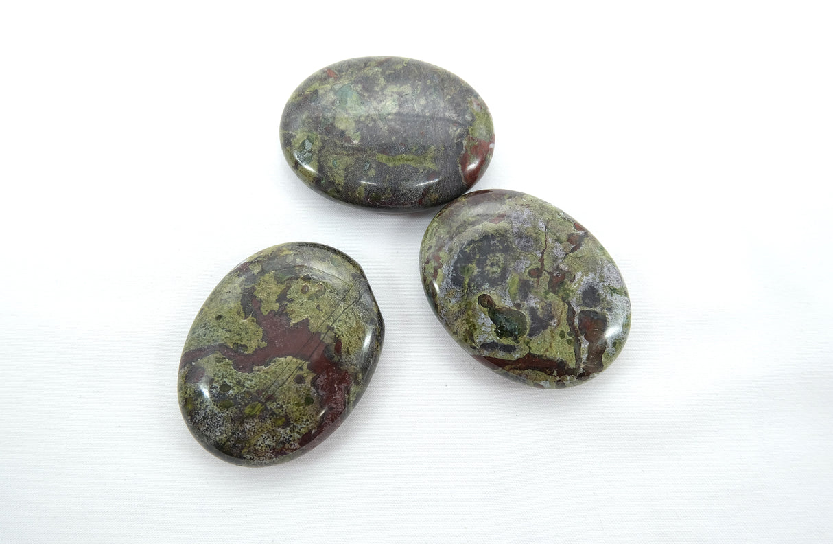 Various 45 mm Palm Stones