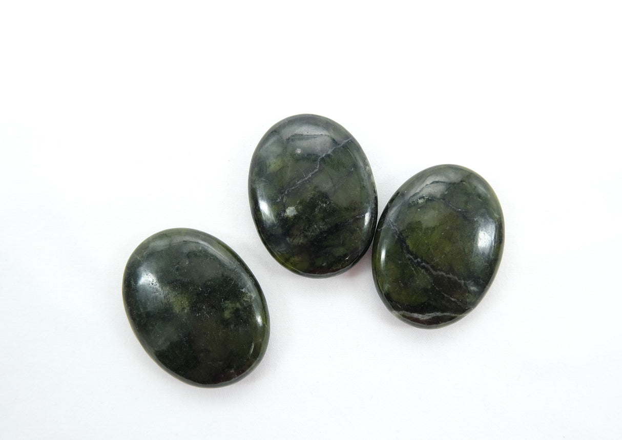 Various 45 mm Palm Stones
