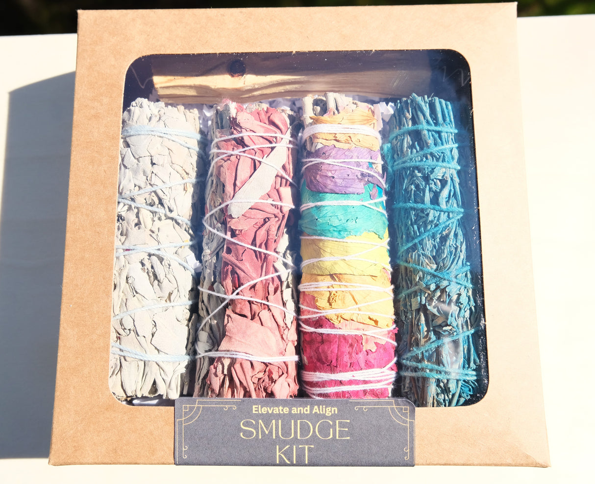 Palo Santo and White Sage Smudge Kit | Includes Nag Champa Sage, Dragons Blood Sage, 7 Chakra Rose Sage