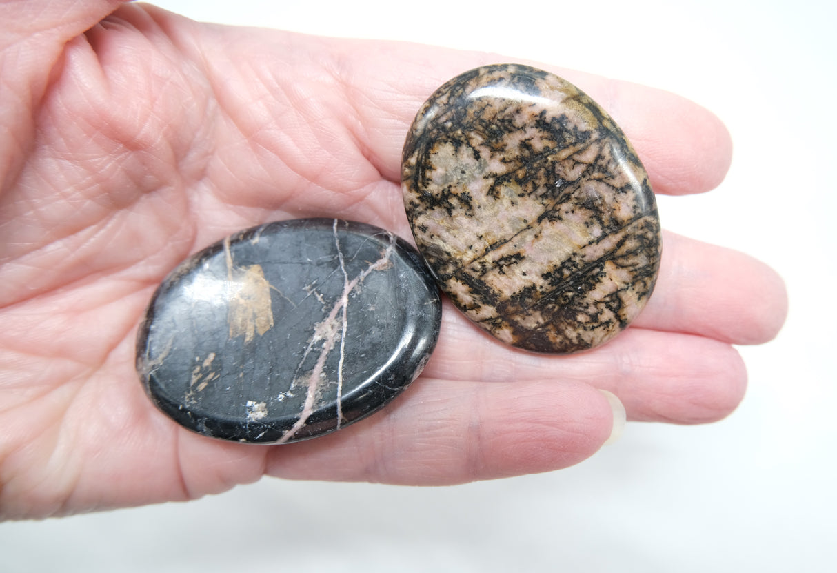 Various 45 mm Worry Stones