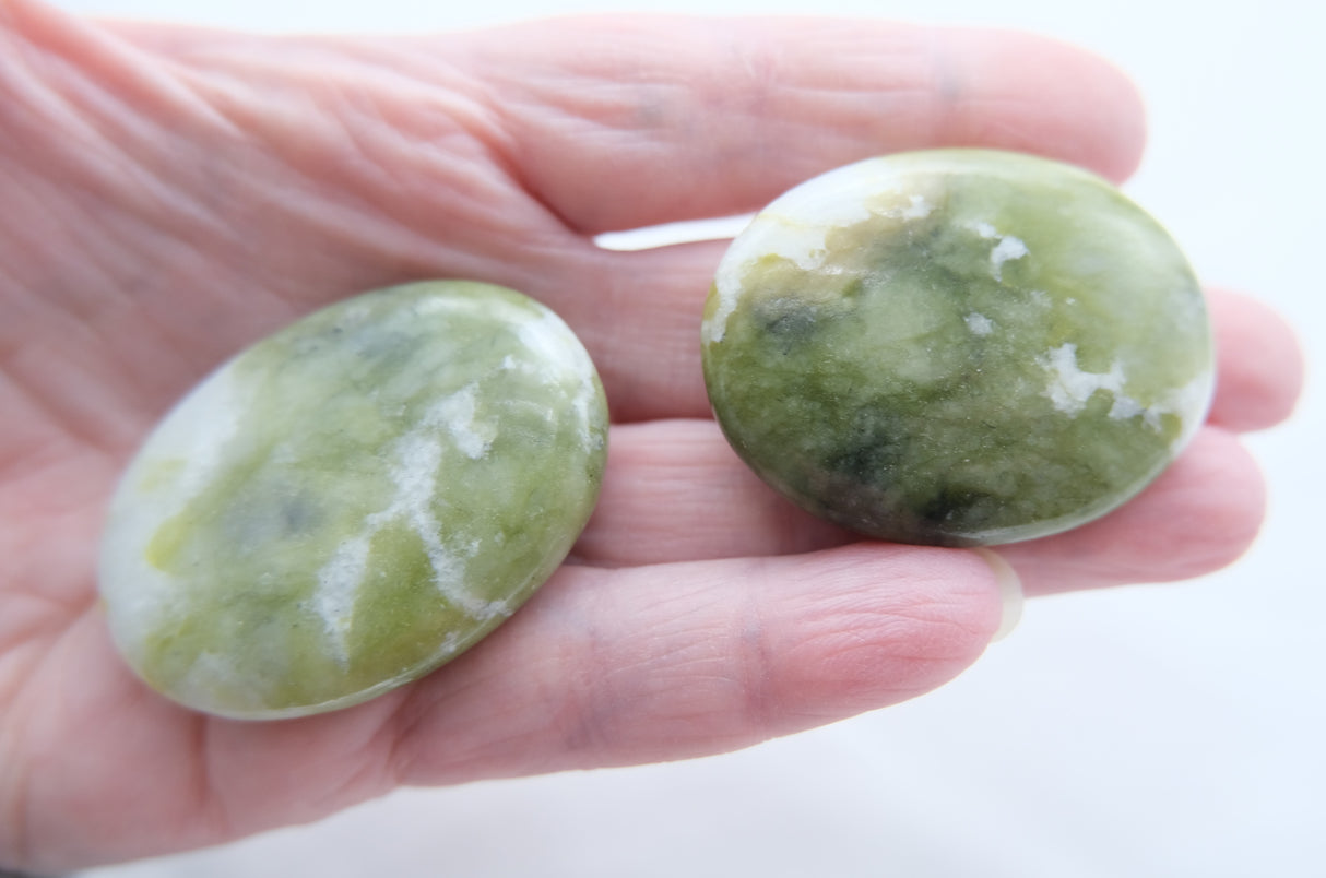 Various 45 mm Palm Stones