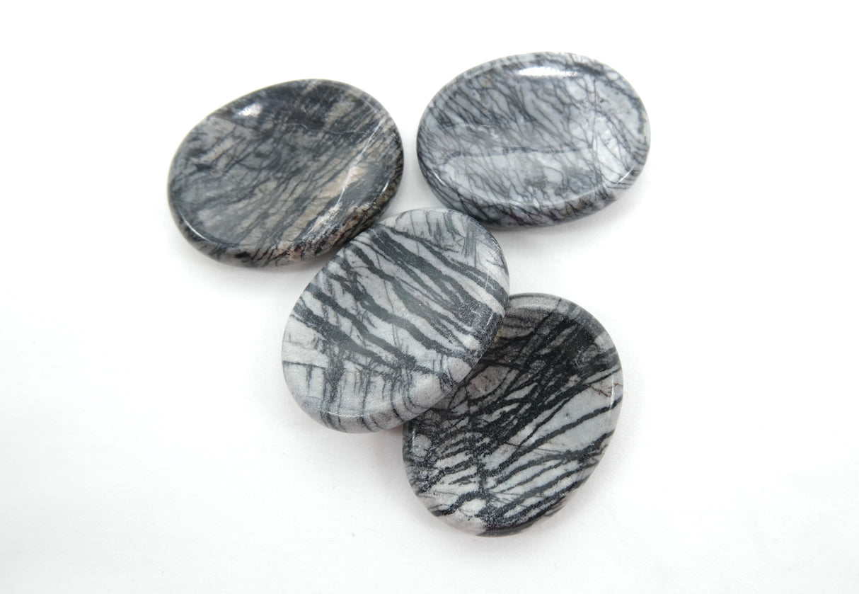 Various 45 mm Worry Stones