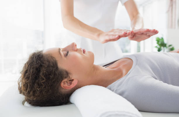 Exploring the Healing Touch: The Benefits of Reiki