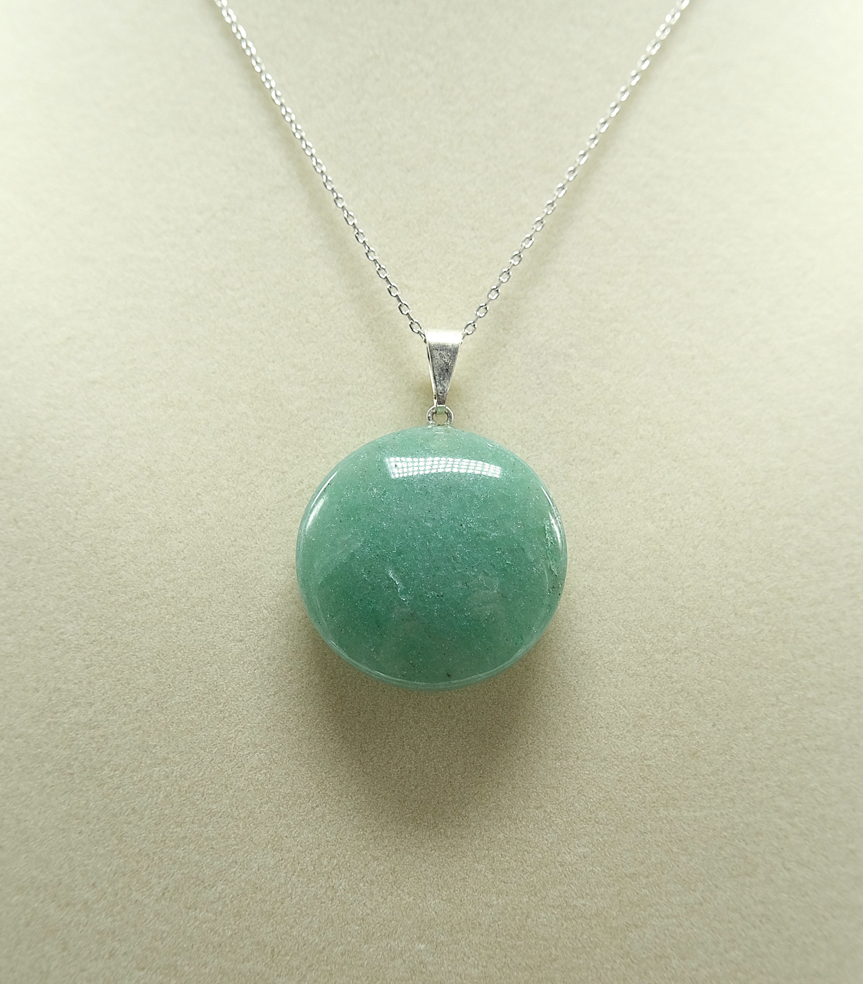 Green Aventurine Crystal Round Pendant Necklace