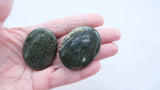Various 45 mm Palm Stones