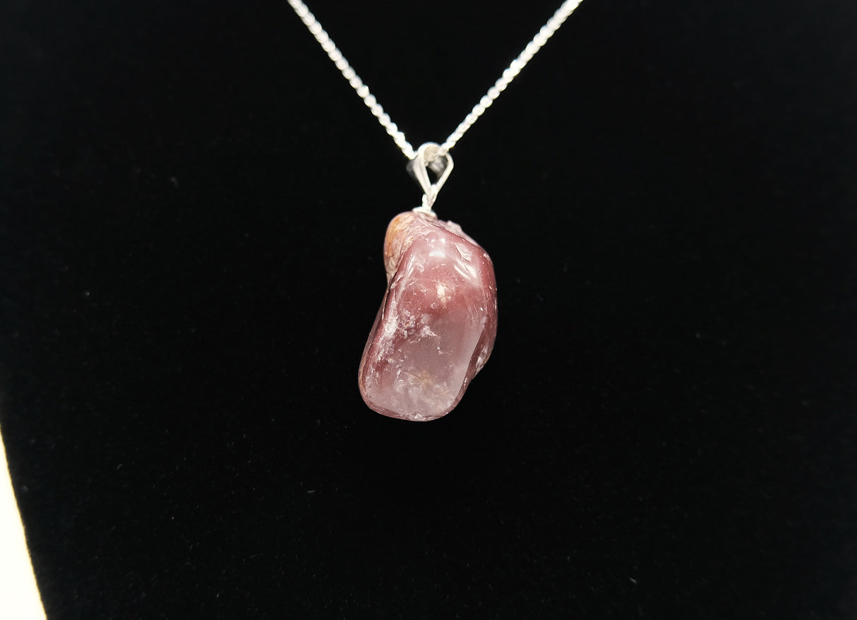 Lithium Quartz Tumbled Pendant Necklace on 18' Italian Sterling Silver Chain