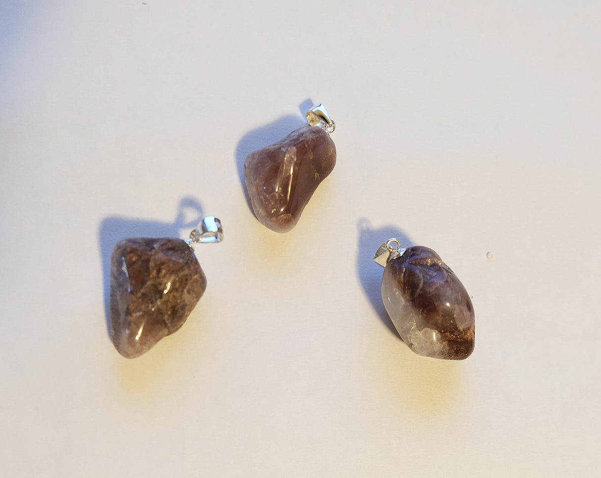 Lithium Quartz Tumbled Pendant Necklace on 18' Italian Sterling Silver Chain